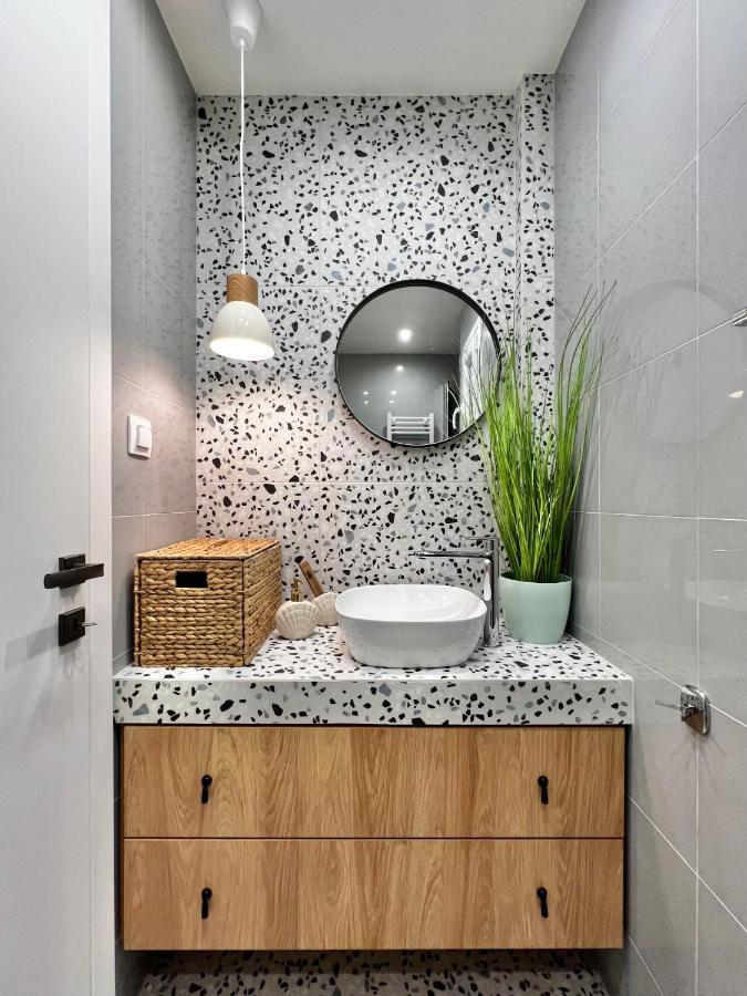 Apartment White Rabbit By Halu! *